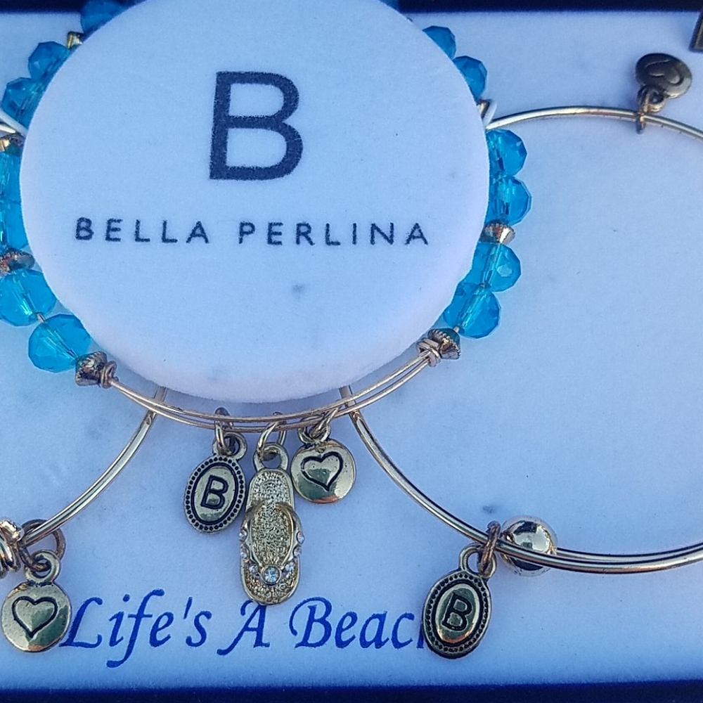 3/$20💋Bella Perlina Bracelet Set - Picture 2 of 4